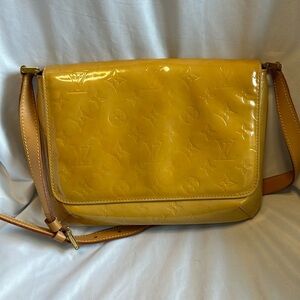 Louis Vuitton Thomson Street Vernis bag.Pre-loved.Beautiful shoulder bag